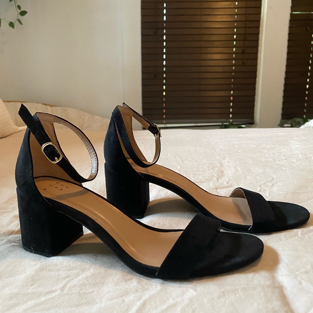 A New Day black heeled sandals, size 9